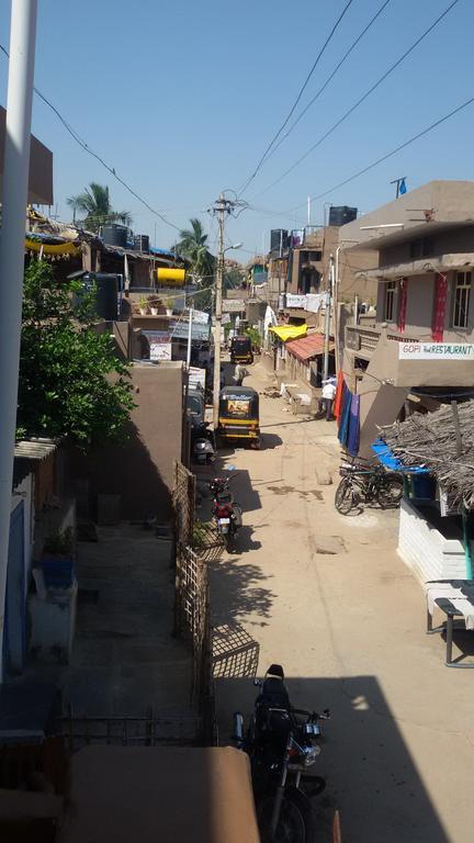 Shambhu Guest House Hampi Luaran gambar