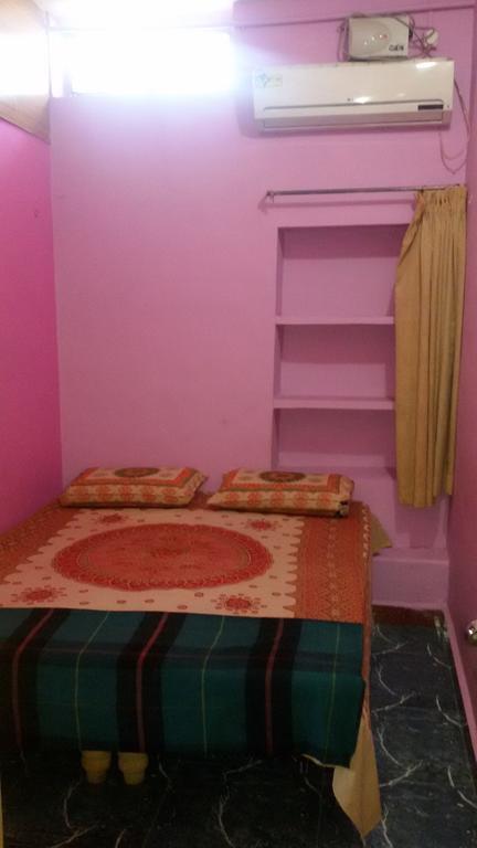 Shambhu Guest House Hampi Luaran gambar