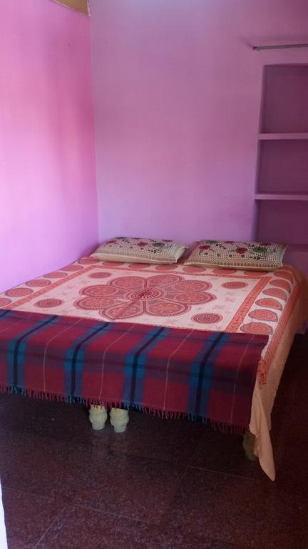 Shambhu Guest House Hampi Luaran gambar